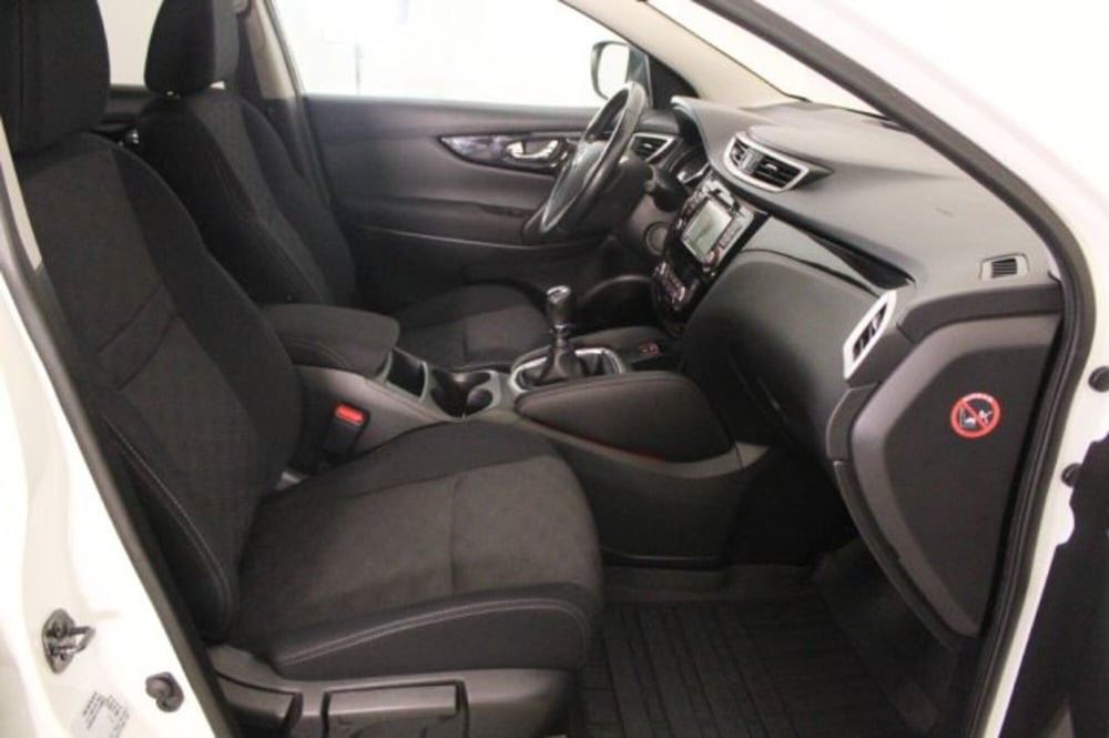 Nissan Qashqai usata a Novara (8)