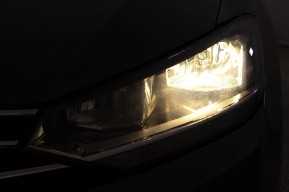 Volkswagen Touran usata a Novara (17)