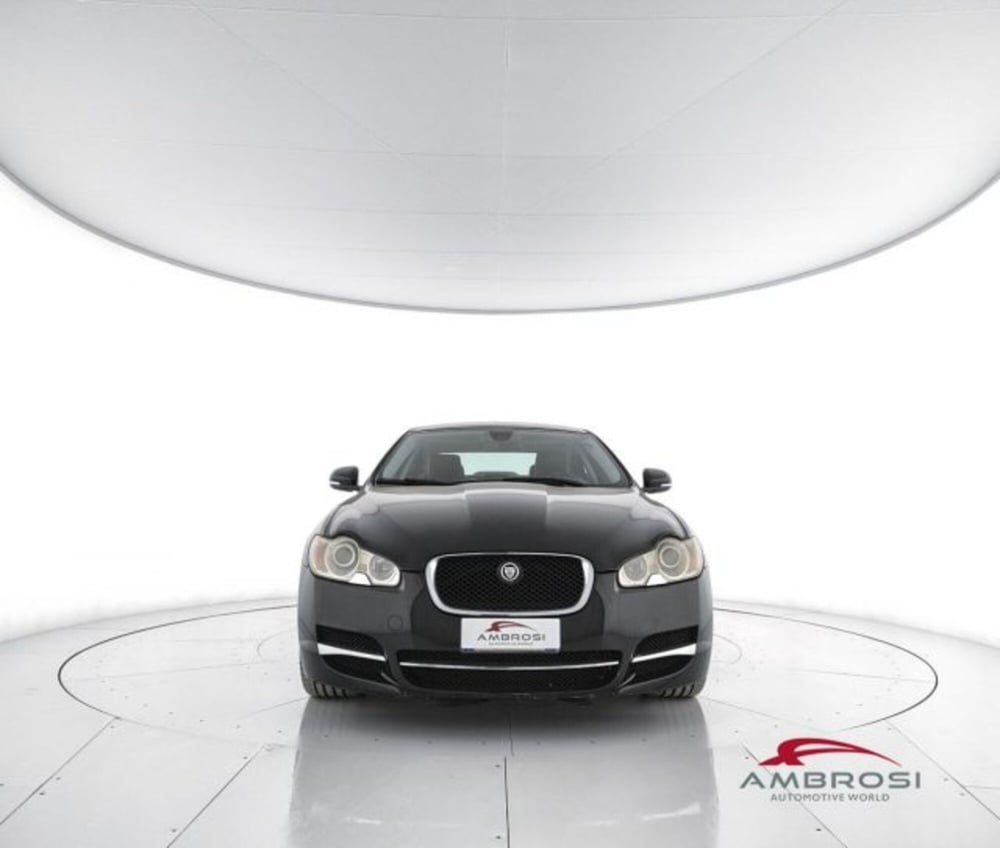 Jaguar XF usata a Perugia (5)