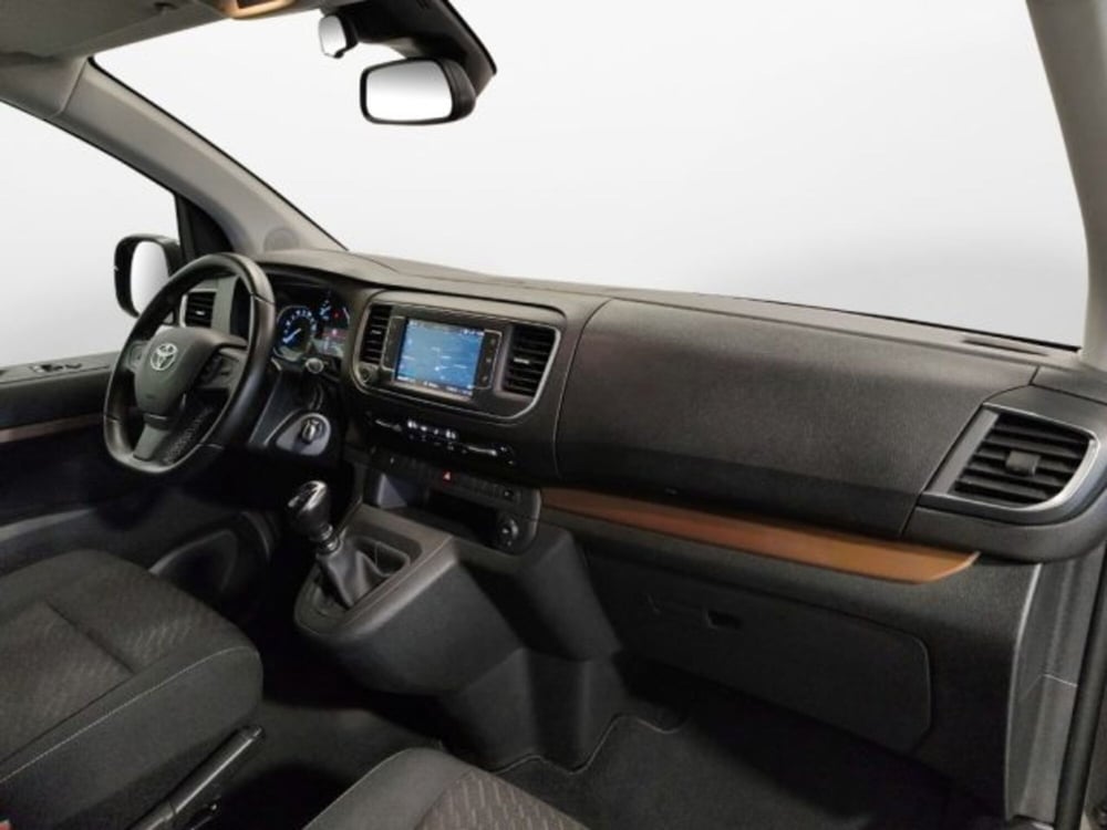 Toyota Proace Verso usata a Modena (10)