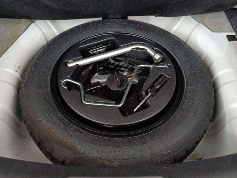 Lancia Ypsilon usata a Catania (13)