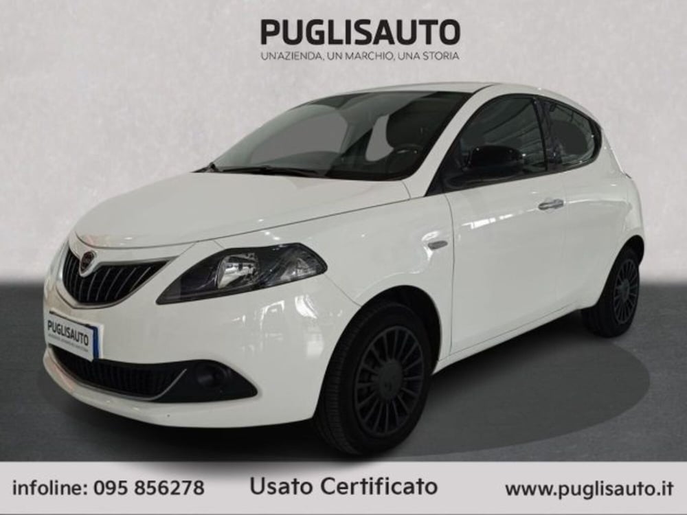 Lancia Ypsilon usata a Catania (3)