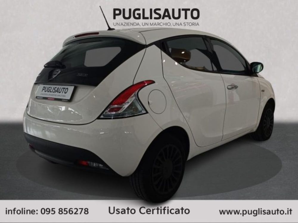 Lancia Ypsilon usata a Catania (4)