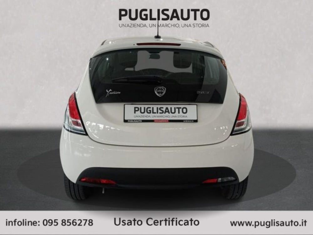 Lancia Ypsilon usata a Catania (5)
