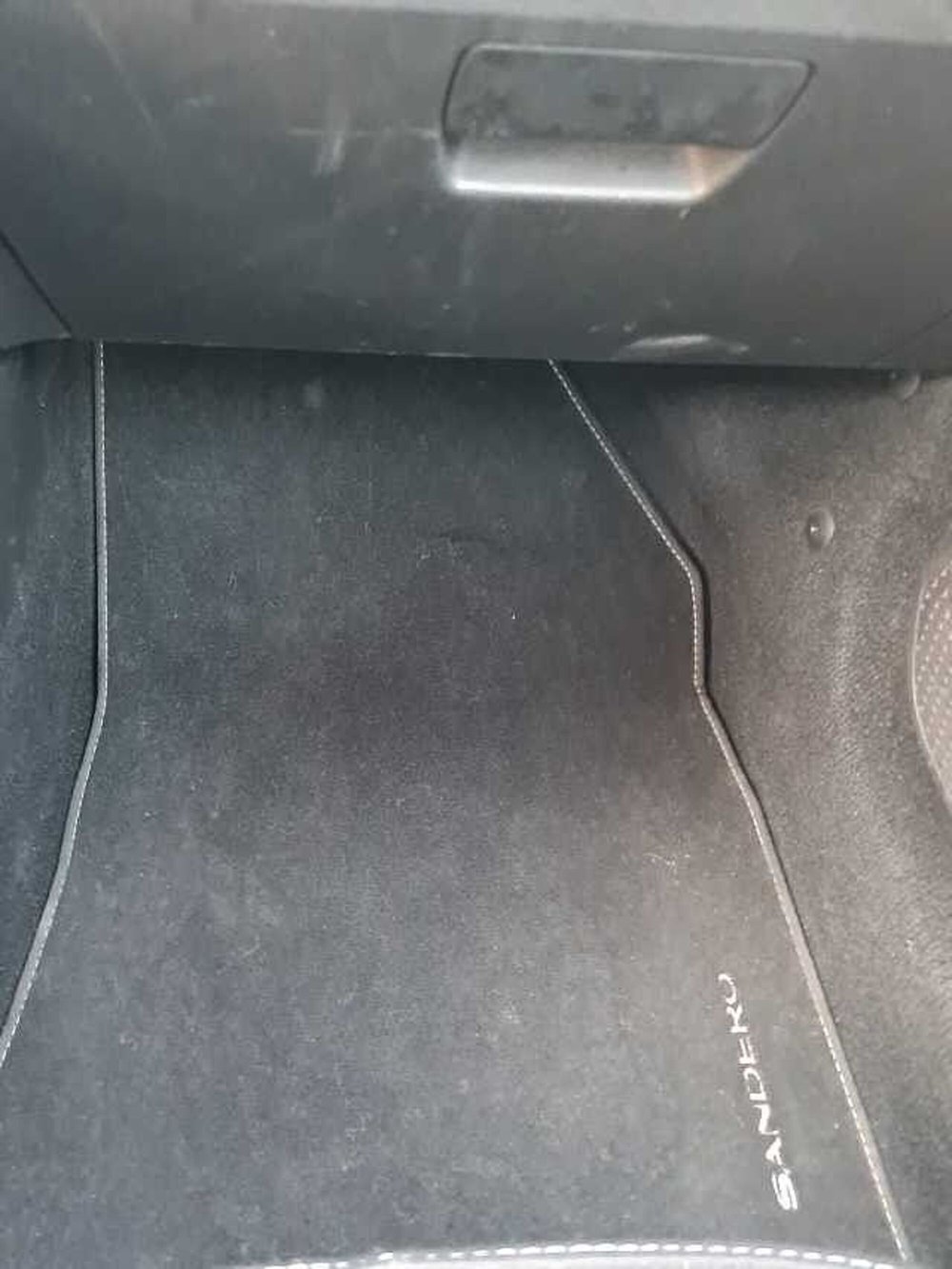 Dacia Sandero usata a Roma (5)