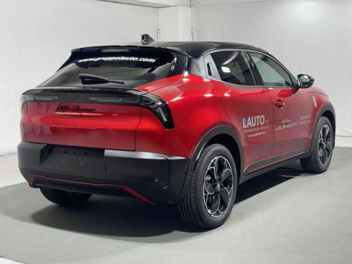 Alfa Romeo Junior nuova a Sondrio (5)