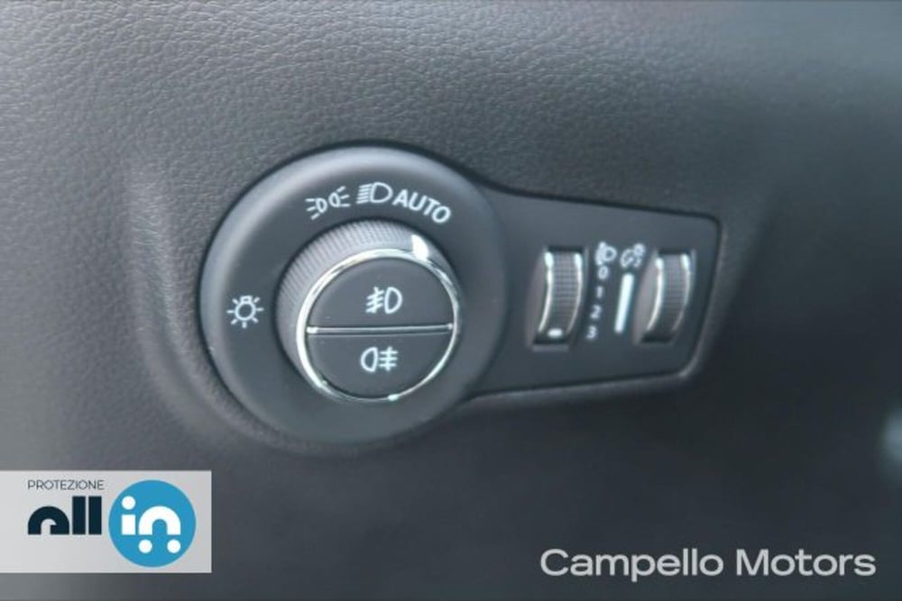 Jeep Compass usata a Venezia (17)