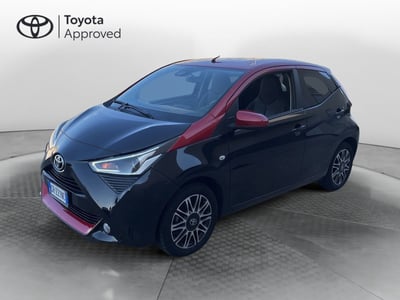 Toyota Aygo Connect 1.0 VVT-i 72 CV 5 porte x-clusiv red style MMT del 2021 usata a Ragusa