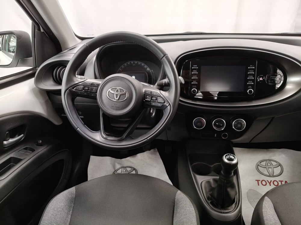Toyota Aygo X usata a Roma (10)
