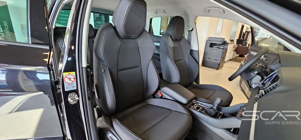 Skoda Karoq nuova a Livorno (18)