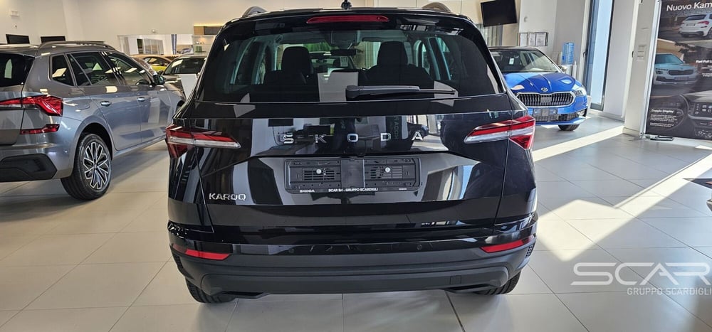 Skoda Karoq nuova a Livorno (4)