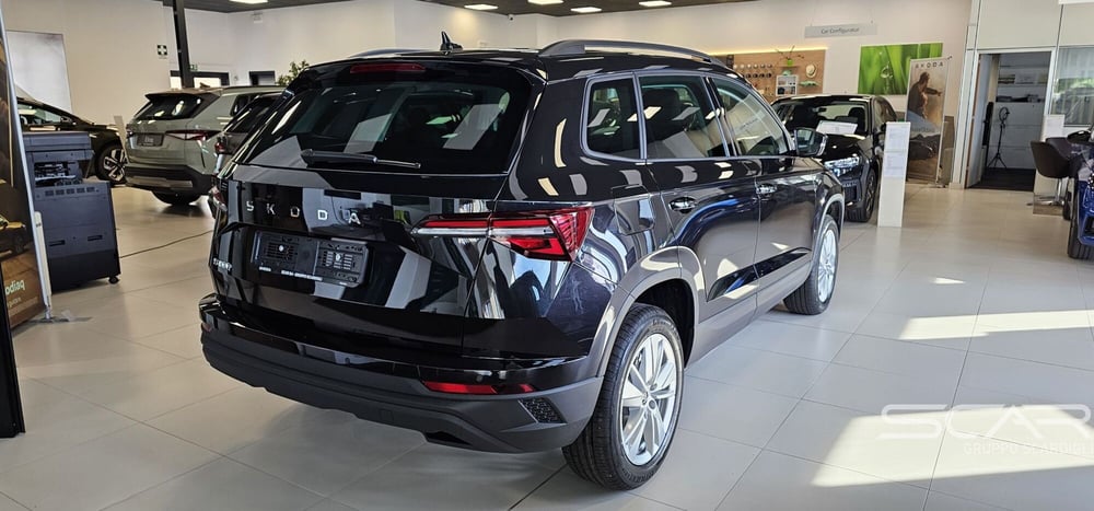 Skoda Karoq nuova a Livorno (5)