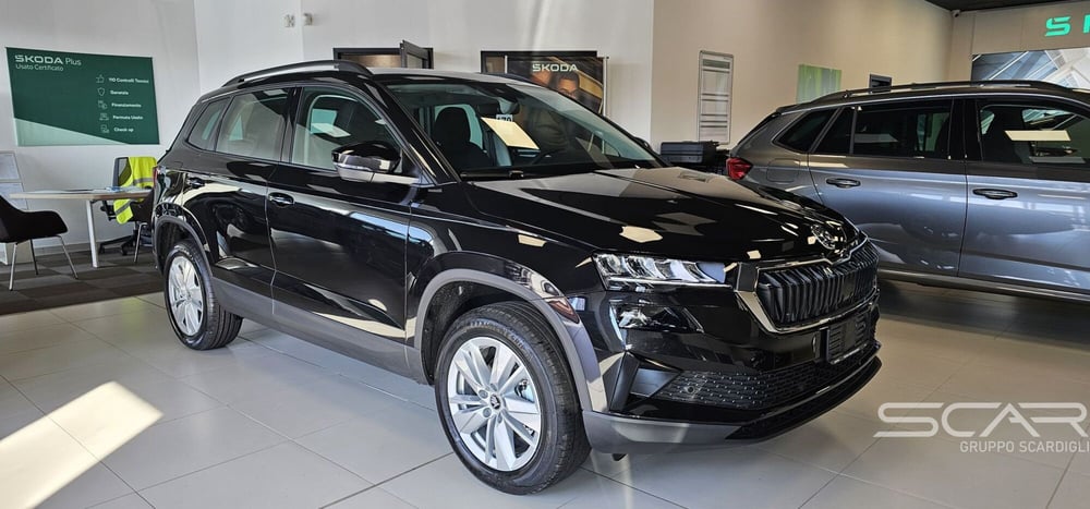 Skoda Karoq nuova a Livorno (7)