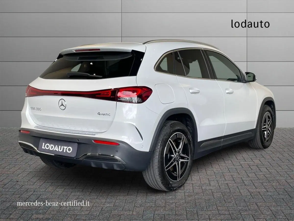 Mercedes-Benz EQA usata a Bergamo (2)