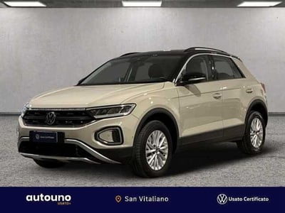 Volkswagen T-Roc 1.0 TSI Life del 2022 usata a Casoria