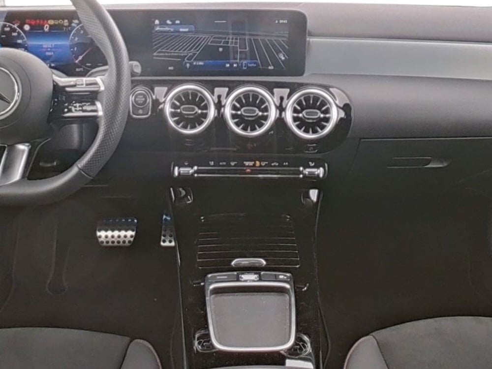 Mercedes-Benz Classe A usata a Milano (7)