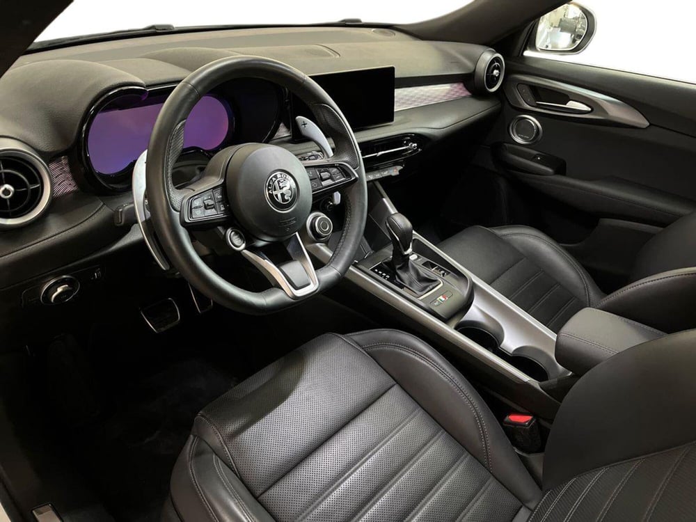 Alfa Romeo Tonale usata a Bari (20)