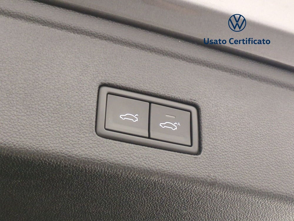 Volkswagen Touareg usata a Avellino (10)