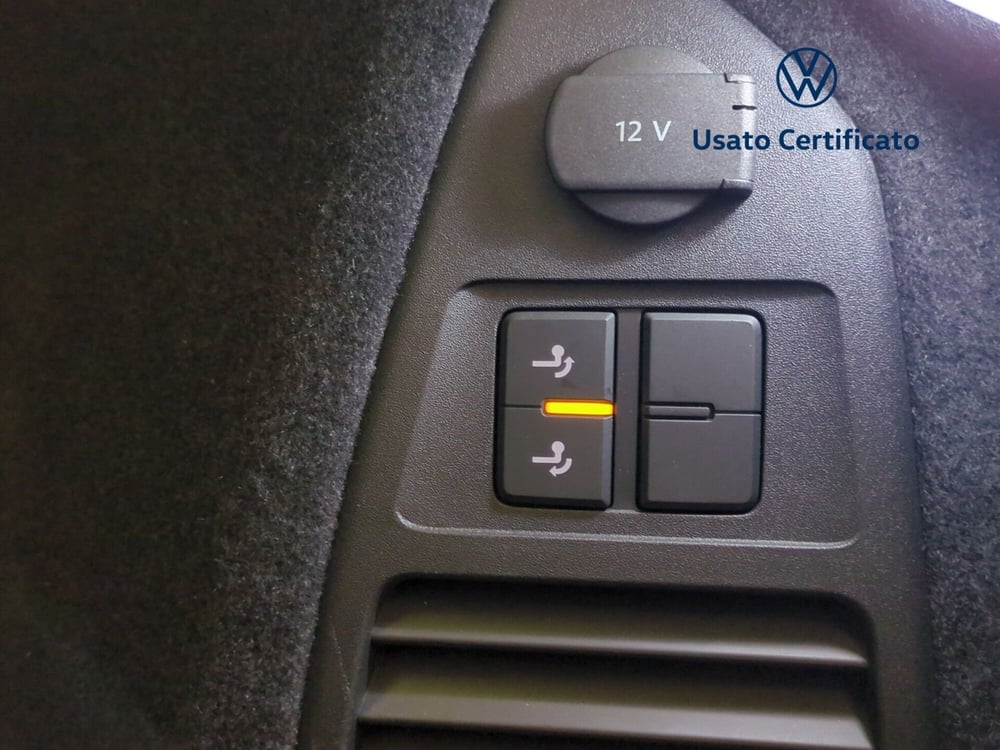 Volkswagen Touareg usata a Avellino (9)