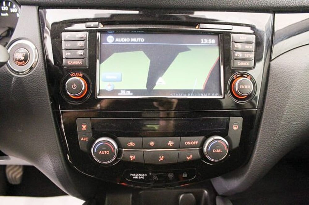Nissan Qashqai usata a Novara (13)