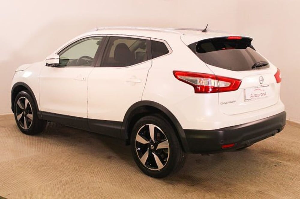 Nissan Qashqai usata a Novara (4)