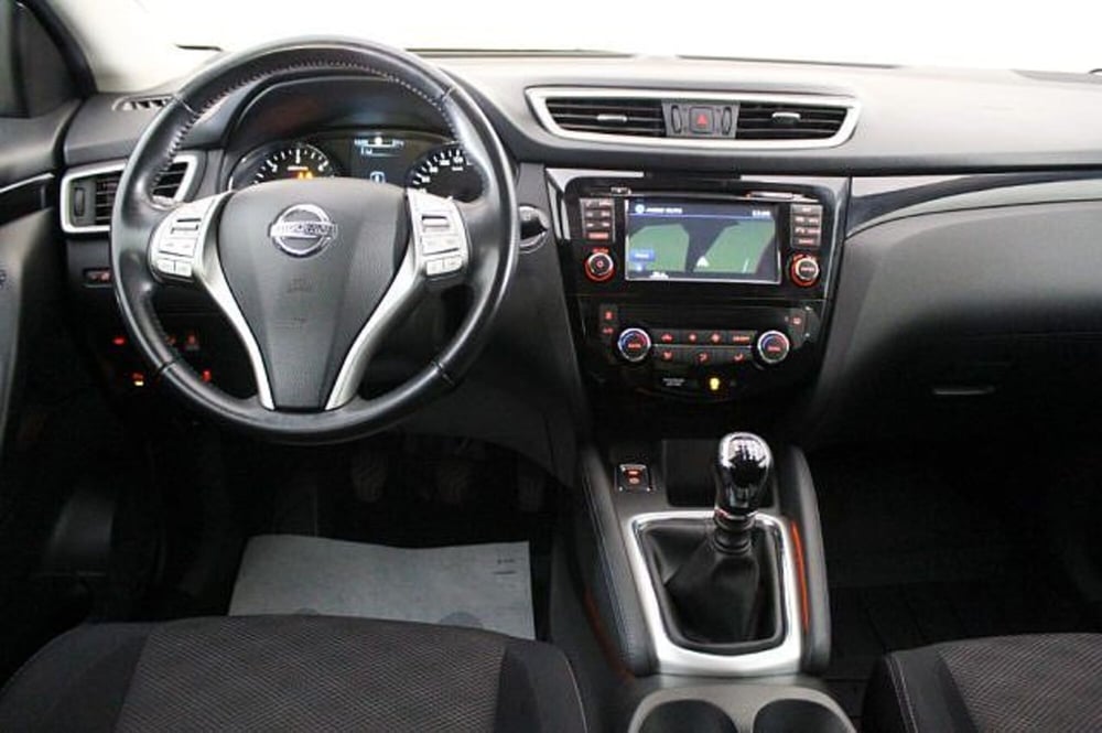 Nissan Qashqai usata a Novara (6)