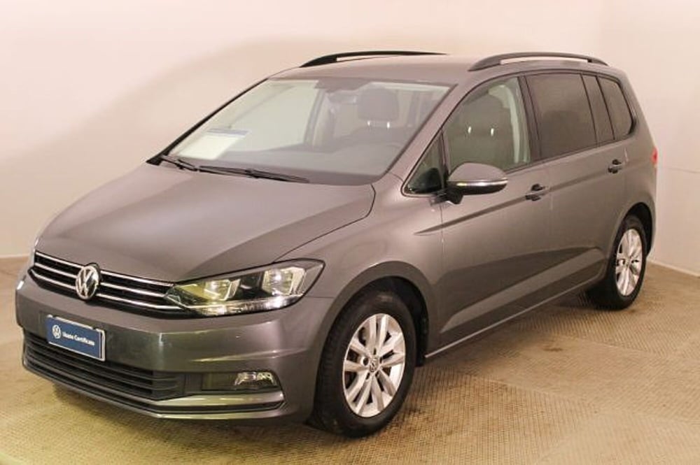 Volkswagen Touran usata a Novara