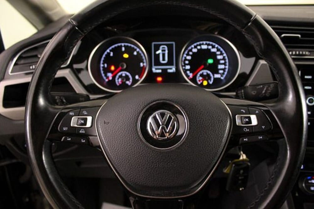 Volkswagen Touran usata a Novara (15)