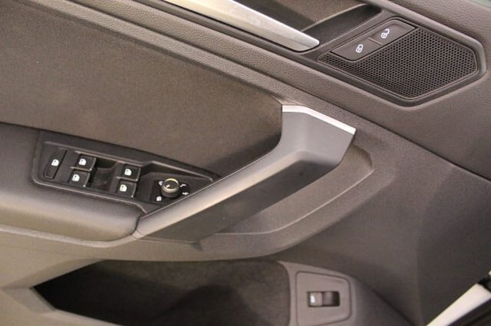 Volkswagen Tiguan usata a Novara (15)