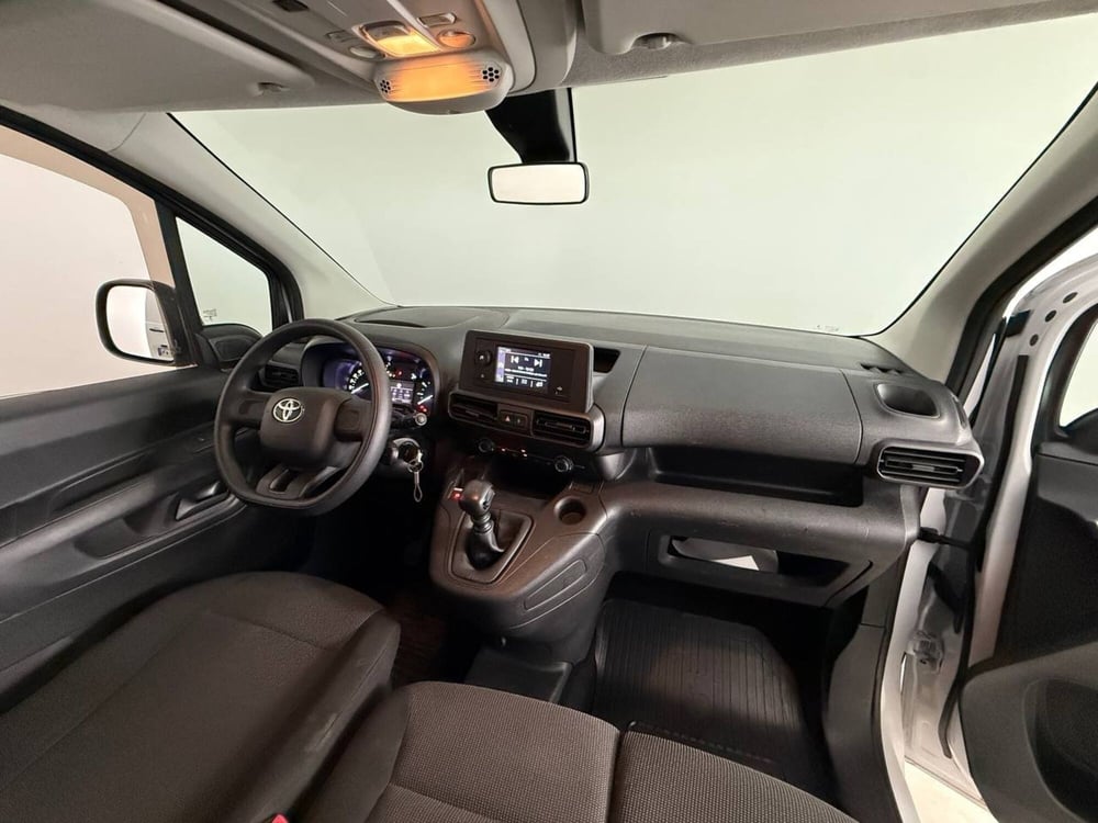 Toyota Proace City Furgone usata a Palermo (8)