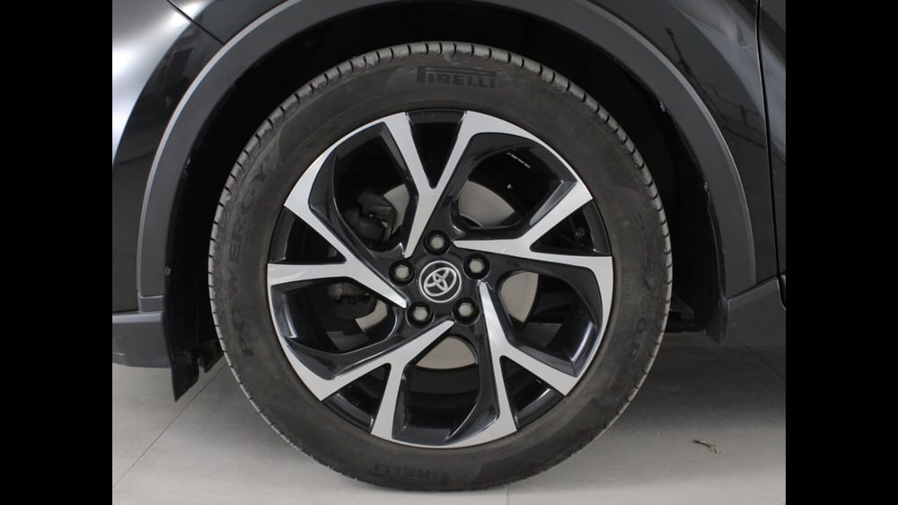 Toyota Toyota C-HR usata a Palermo (15)