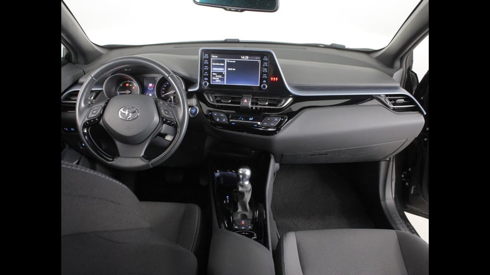 Toyota Toyota C-HR usata a Palermo (9)