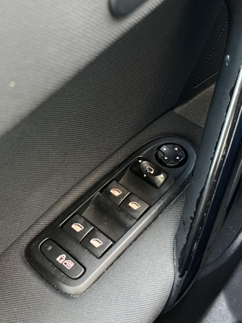 Peugeot 508 SW usata a Padova (16)