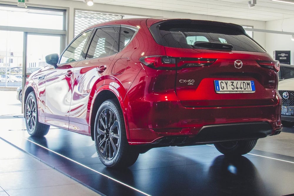 Mazda CX-60 nuova a Vercelli (4)