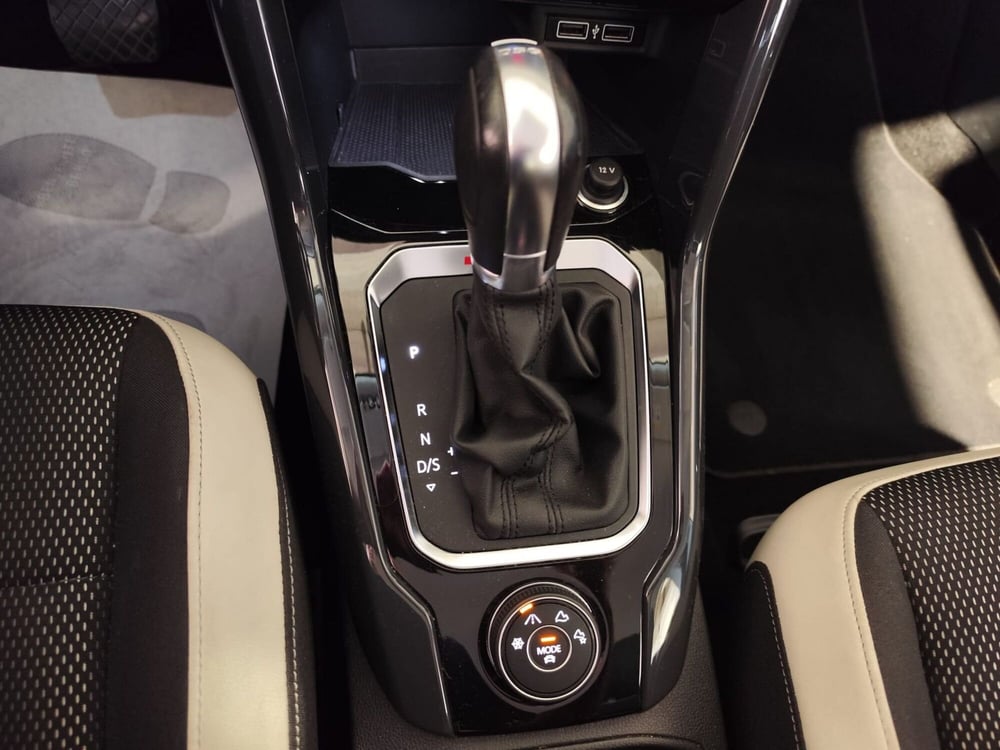 Volkswagen T-Roc usata a Milano (18)