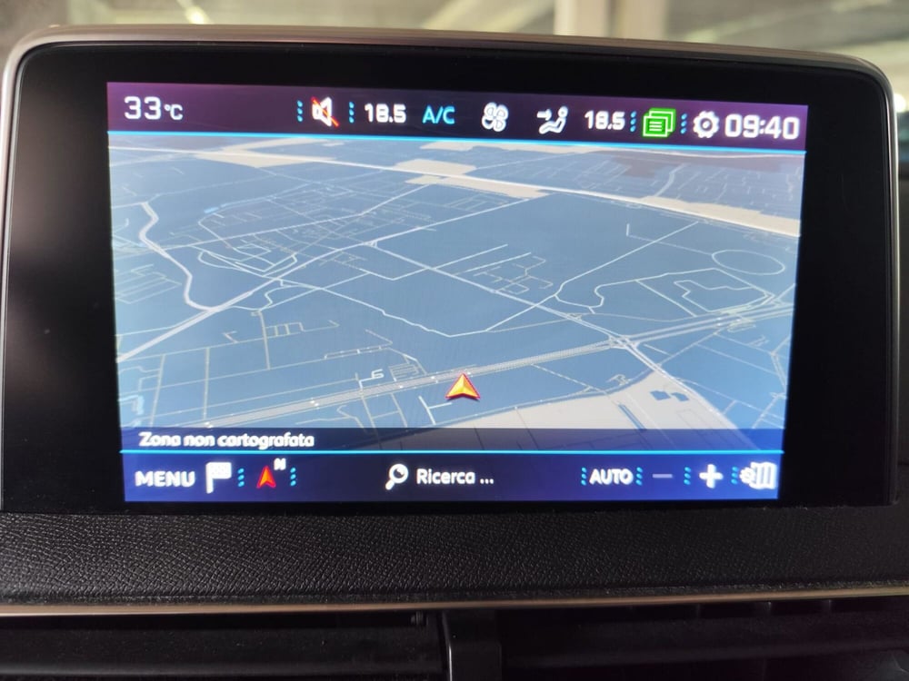 Peugeot 5008 usata a Milano (10)