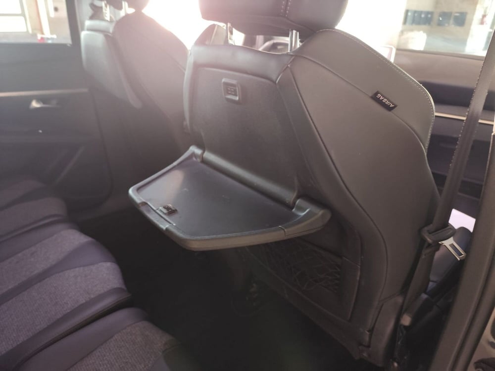 Peugeot 5008 usata a Milano (20)
