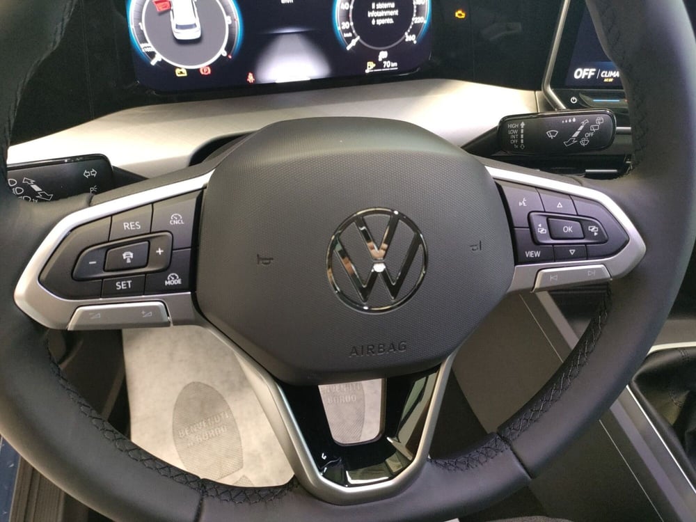 Volkswagen Golf nuova a Bologna (11)
