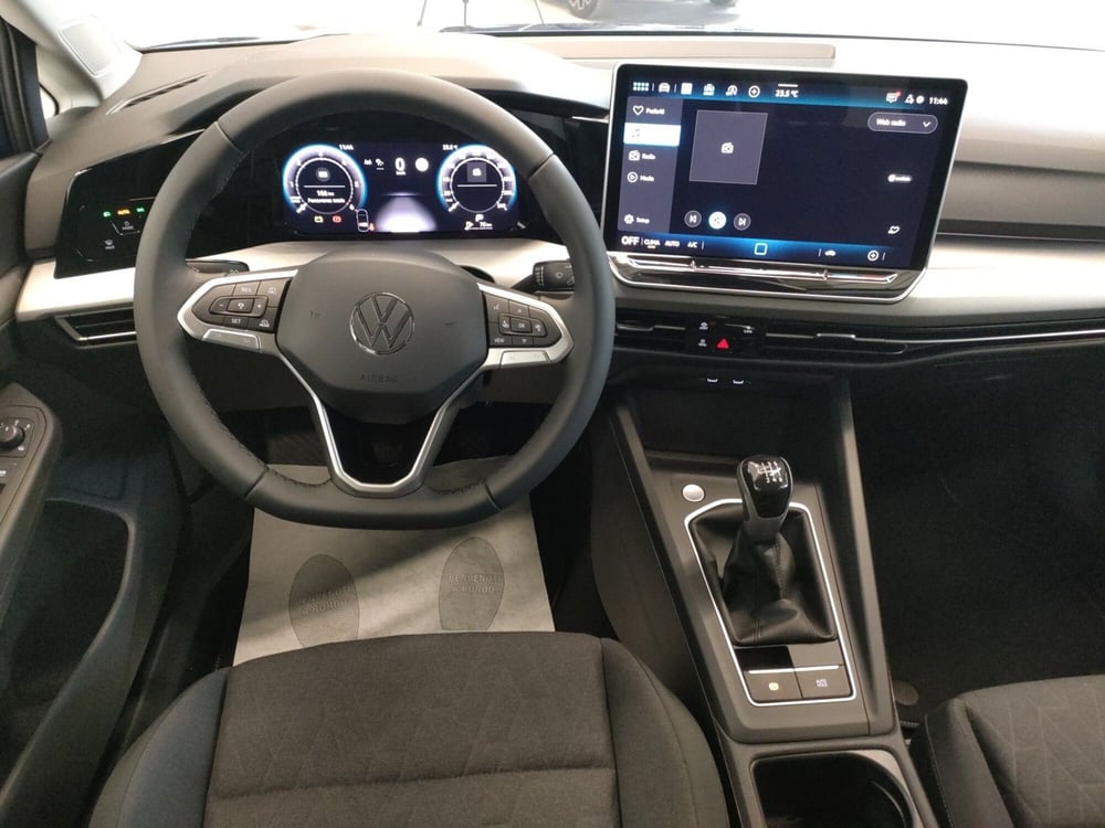 Volkswagen Golf nuova a Bologna (16)