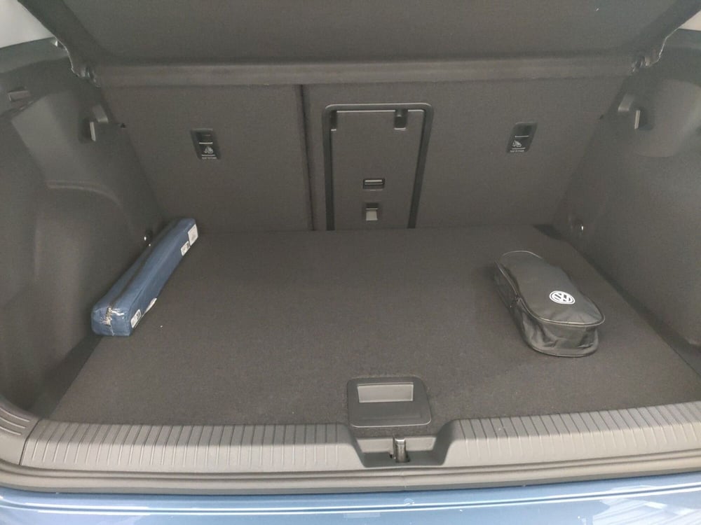 Volkswagen Golf nuova a Bologna (17)