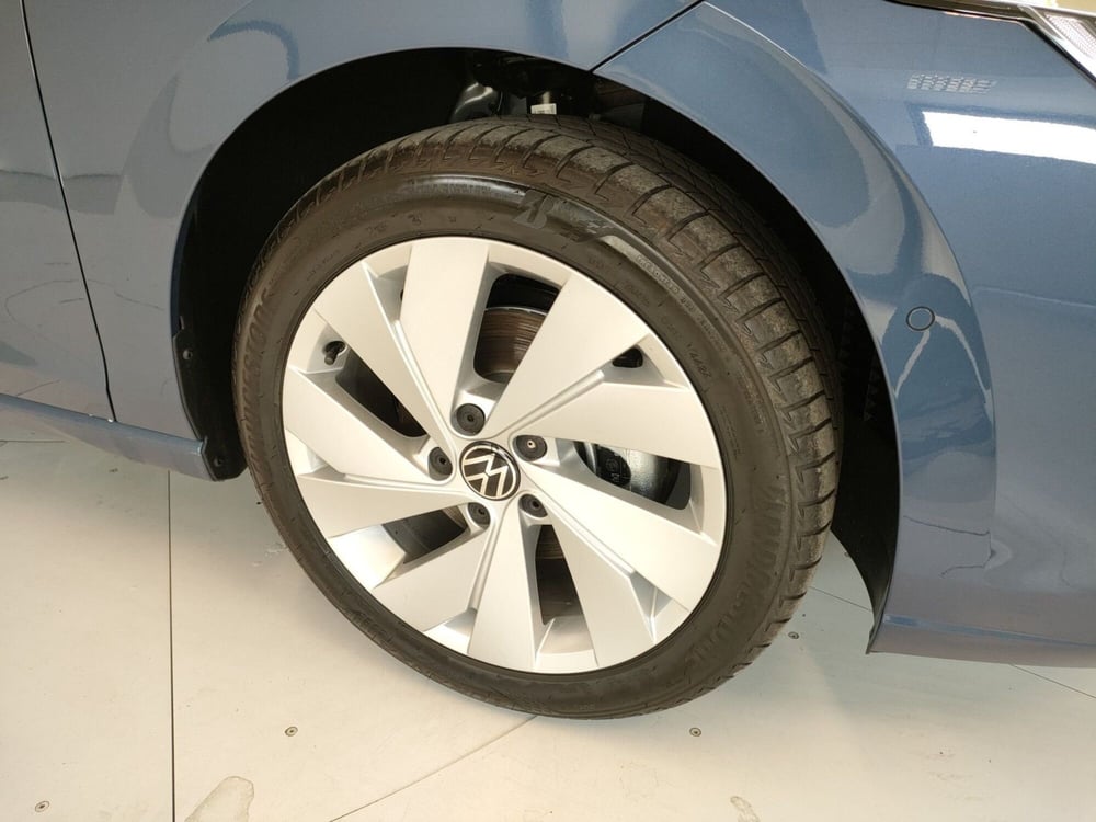 Volkswagen Golf nuova a Bologna (7)