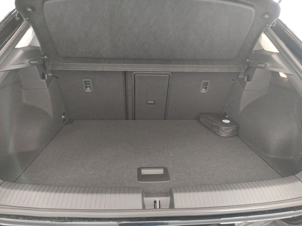 Volkswagen T-Roc nuova a Bologna (17)