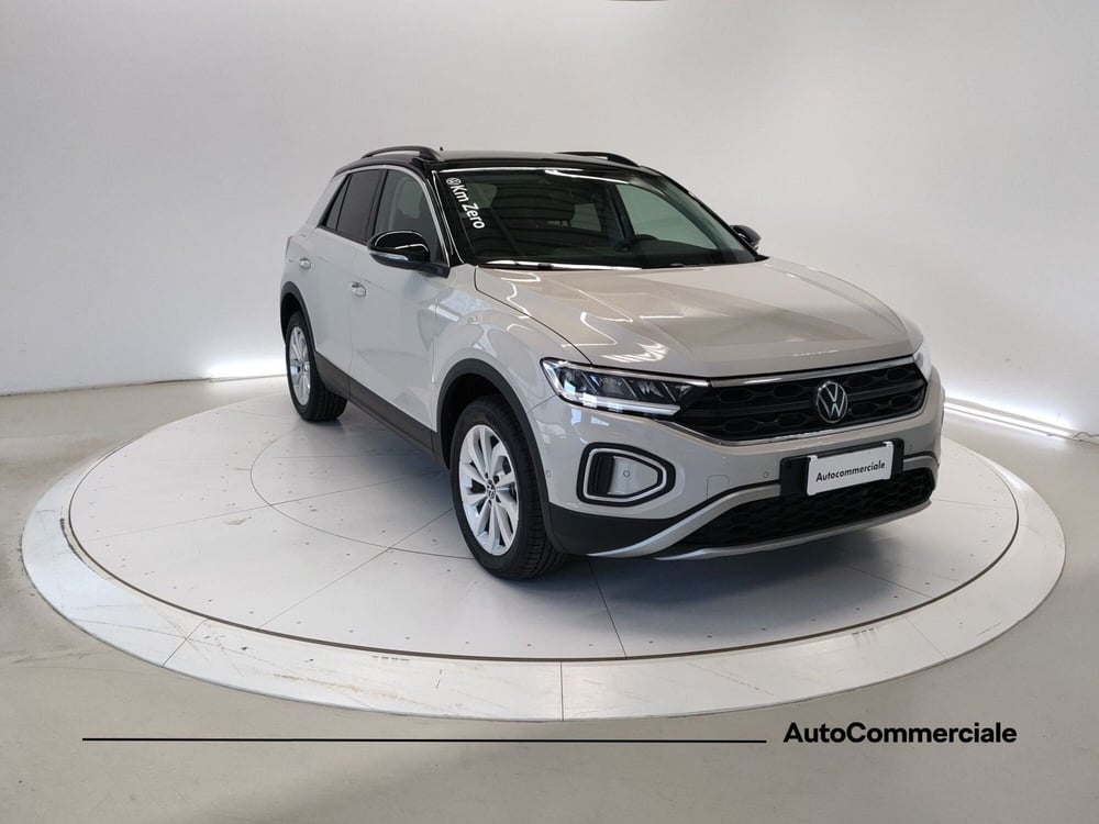 Volkswagen T-Roc nuova a Bologna