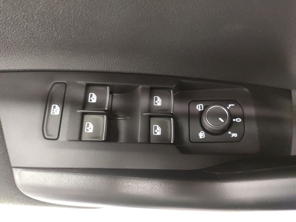 Volkswagen Polo nuova a Bologna (9)