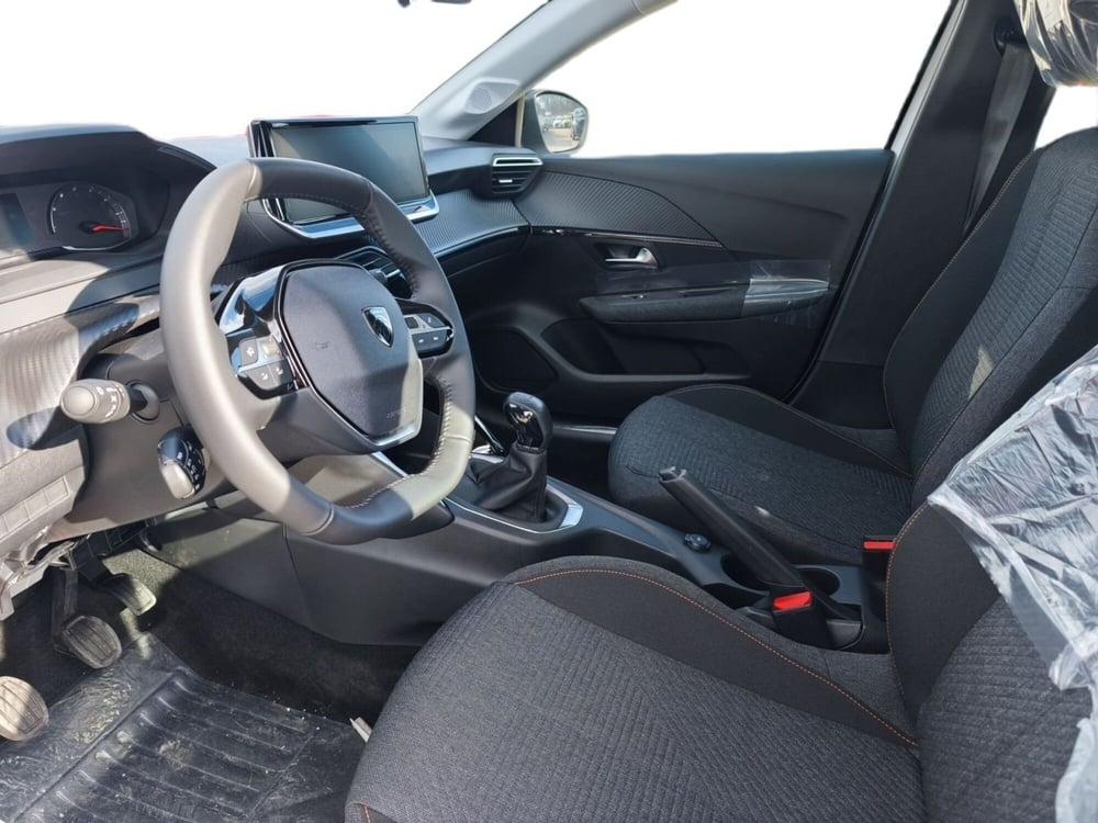 Peugeot 208 nuova a Frosinone (13)