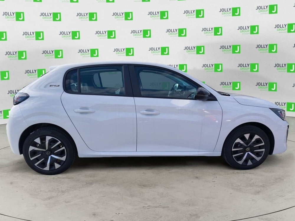 Peugeot 208 nuova a Frosinone (6)