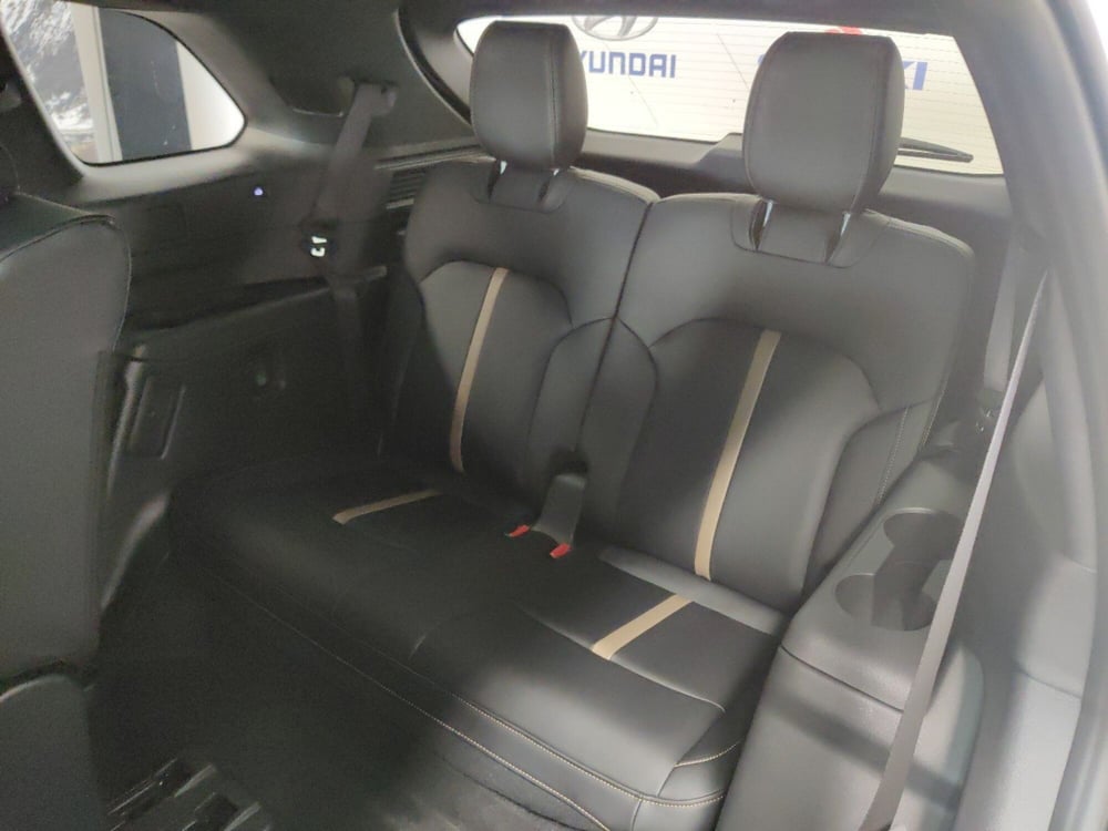 Mazda CX-80 nuova a Arezzo (16)