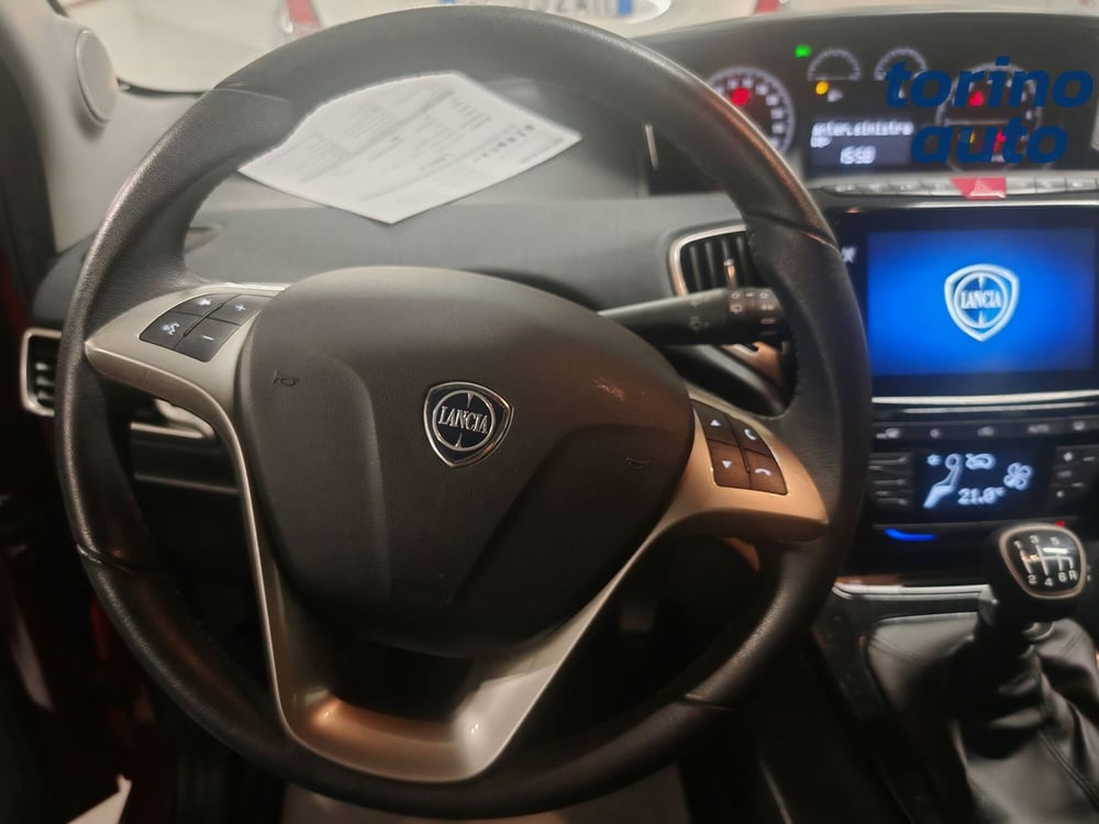 Lancia Ypsilon usata a Torino (10)
