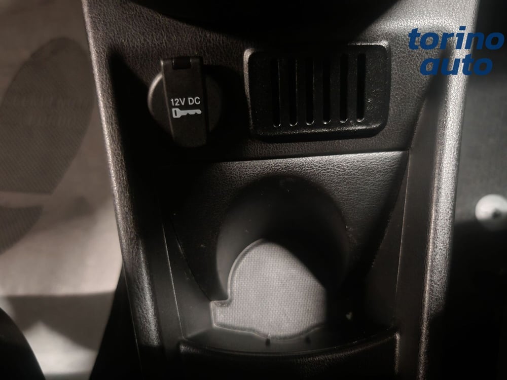 Lancia Ypsilon usata a Torino (18)