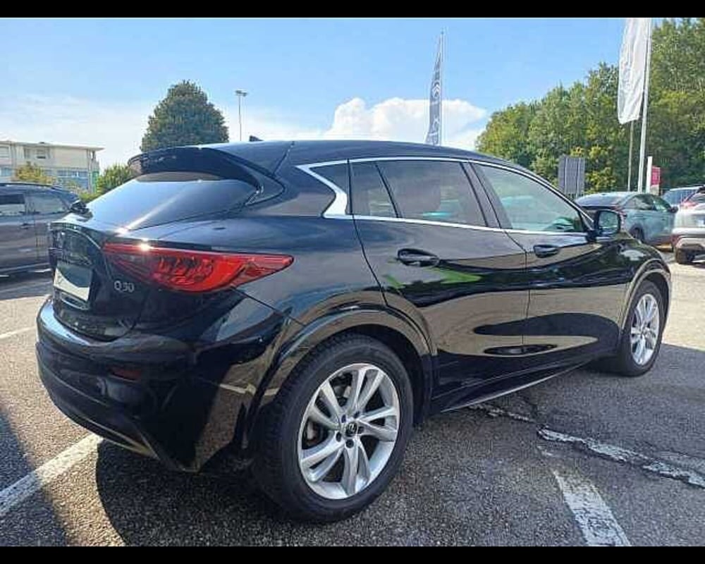 Infiniti Q30 usata a Venezia (3)